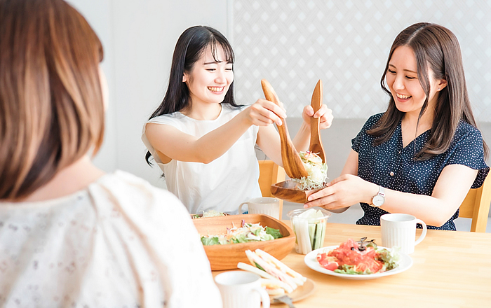 歯並びが悪いと、噛みにくくなり、食事の際の負担が増える