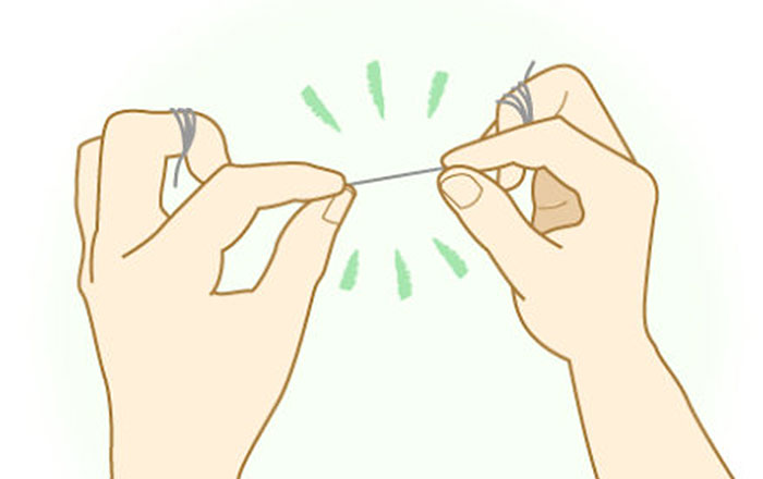 糸巻き（ロール）タイプのデンタルフロスの使い方