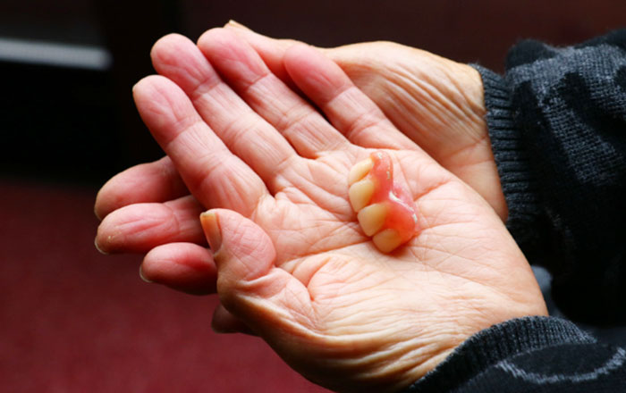 こんな症状があったら早めに歯科医院へ