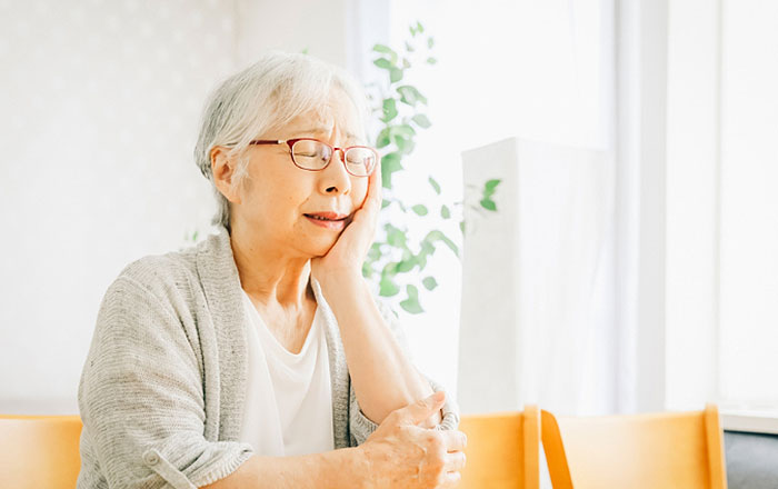 入れ歯にトラブルが起きる5つの原因:②噛み合わせのずれ