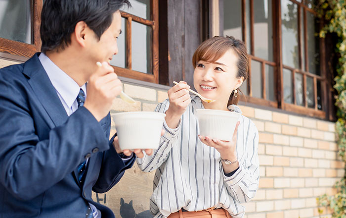 キシリトールガムの主な効果：食後すぐに磨けないときの「つなぎのケア」になる