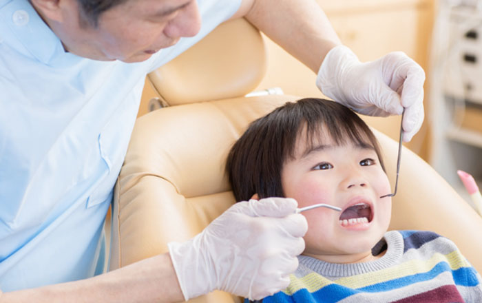 大人になっても歯医者が怖い理由：子ども時代の痛い・怖い体験