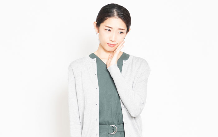 30代・40代からの矯正治療で知っておきたい注意点：治療中の痛みや違和感が子どもより続くことがある